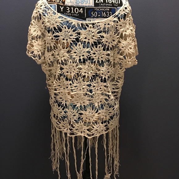 NWT POL Cream Floral Coverup (Medium/Large) - Picture 7 of 13